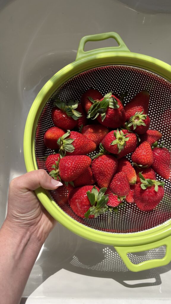 kellie-daniel-dupe strawberry recipes