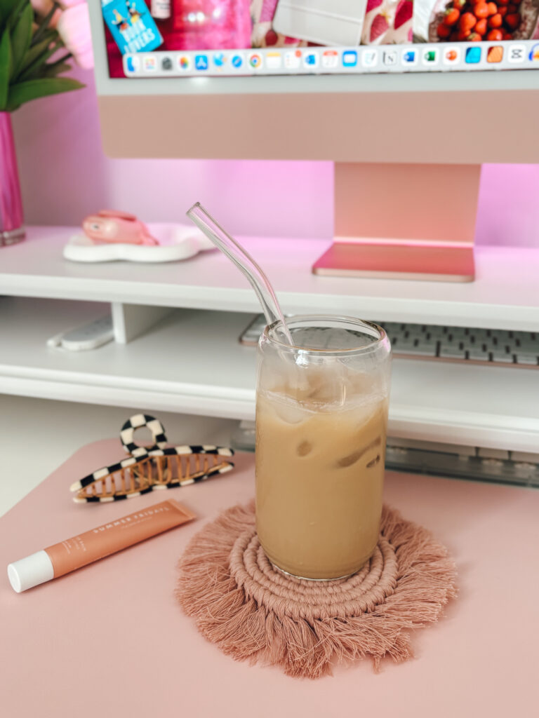 kyla-mclellan-dupe desk setup